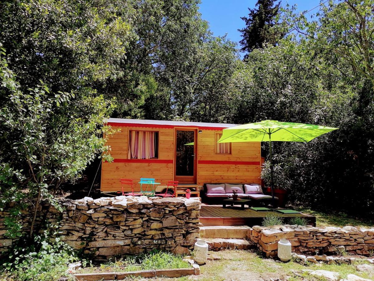 Nimes En Garrigues Bed & Breakfast Eksteriør bilde