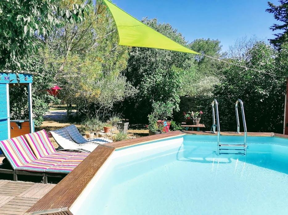 Nimes En Garrigues Bed & Breakfast Eksteriør bilde