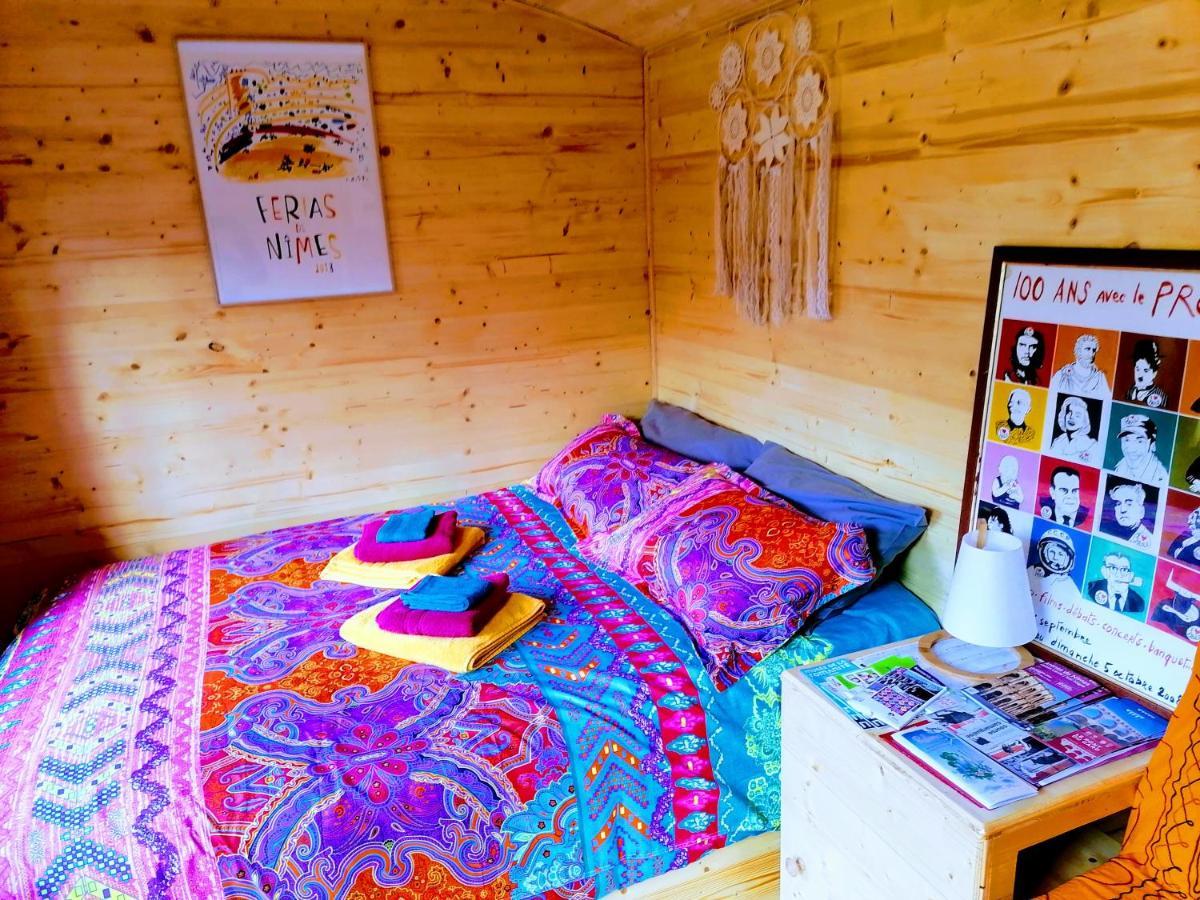 Nimes En Garrigues Bed & Breakfast Eksteriør bilde