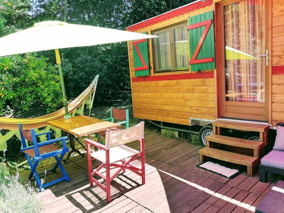 Nimes En Garrigues Bed & Breakfast Eksteriør bilde